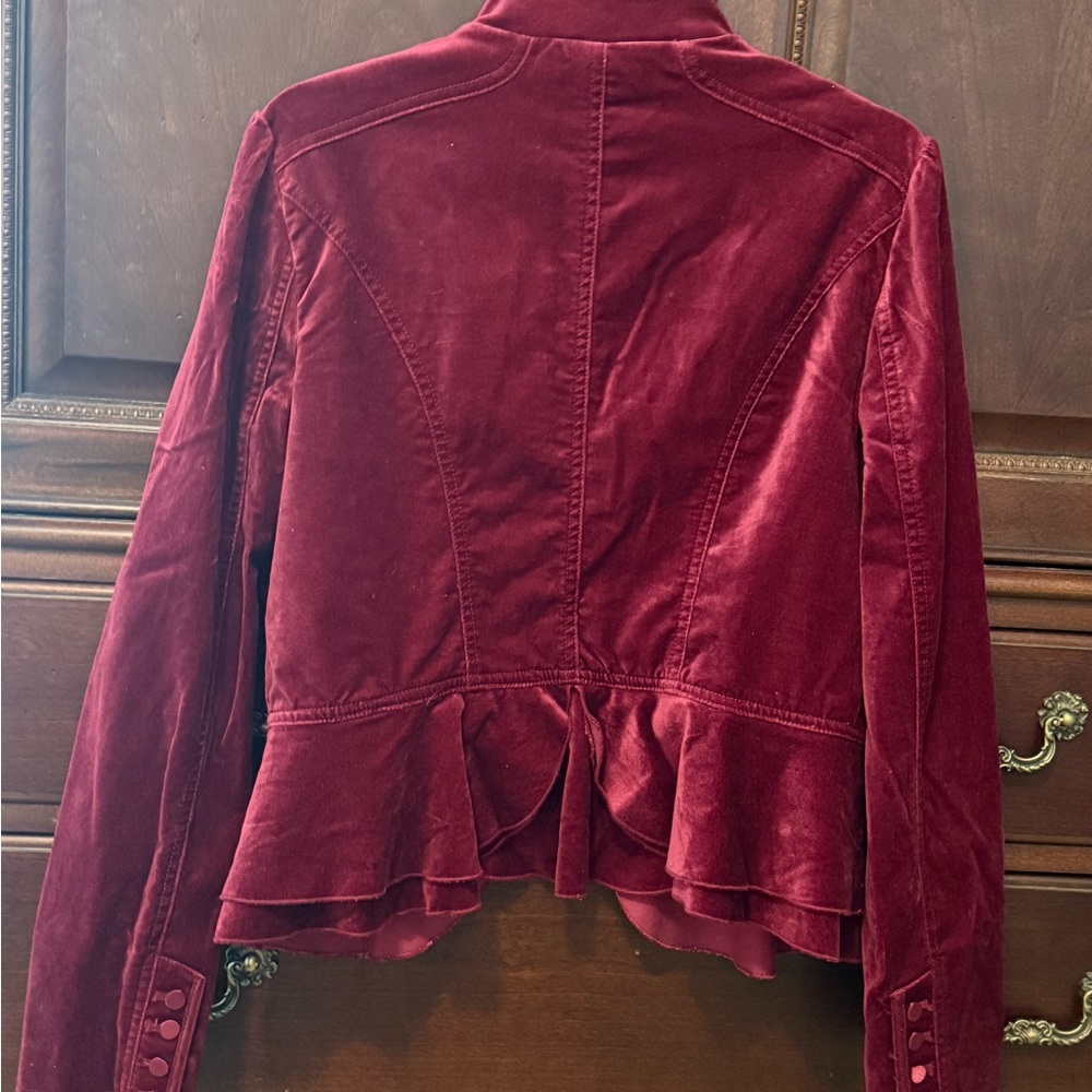 Velvet Women's Red Ruffled Jacket - Picture 8 of 8